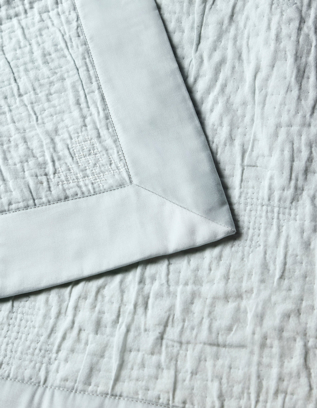 Little Bee Matelasse Baby Blanket