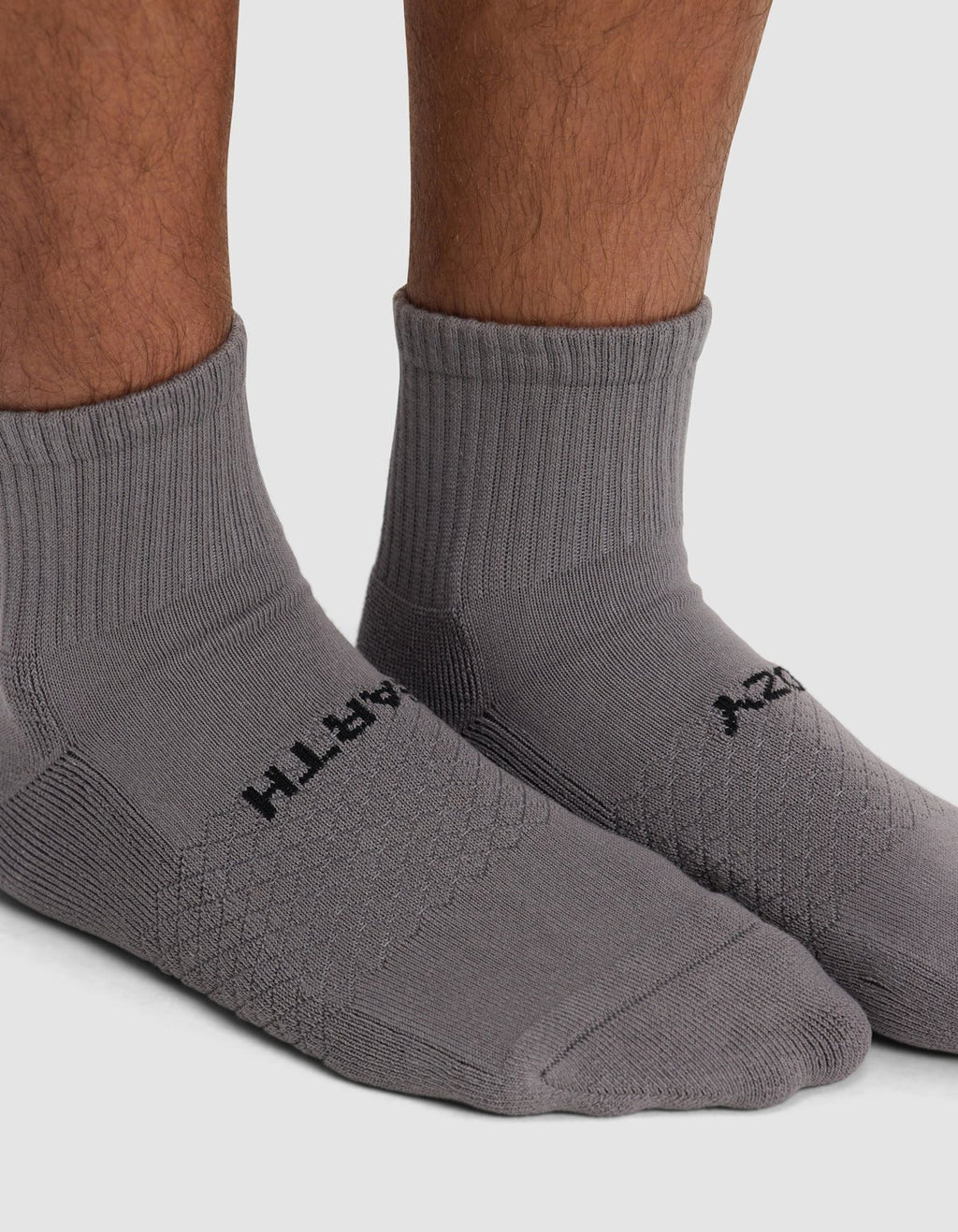 Men's Essential Quarter Sock 4-Pack