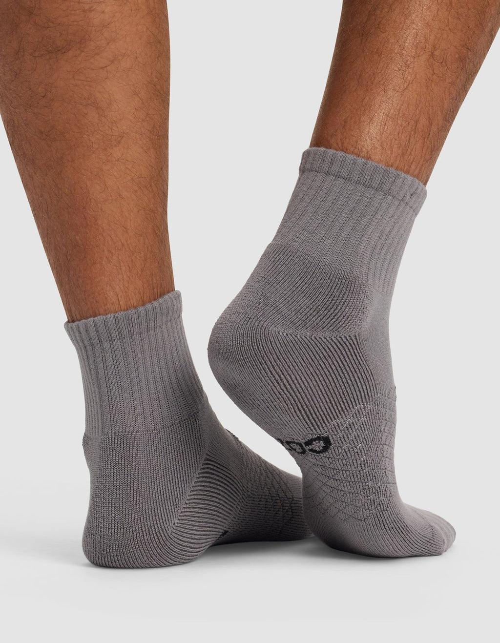 Men's Essential Quarter Sock 4-Pack